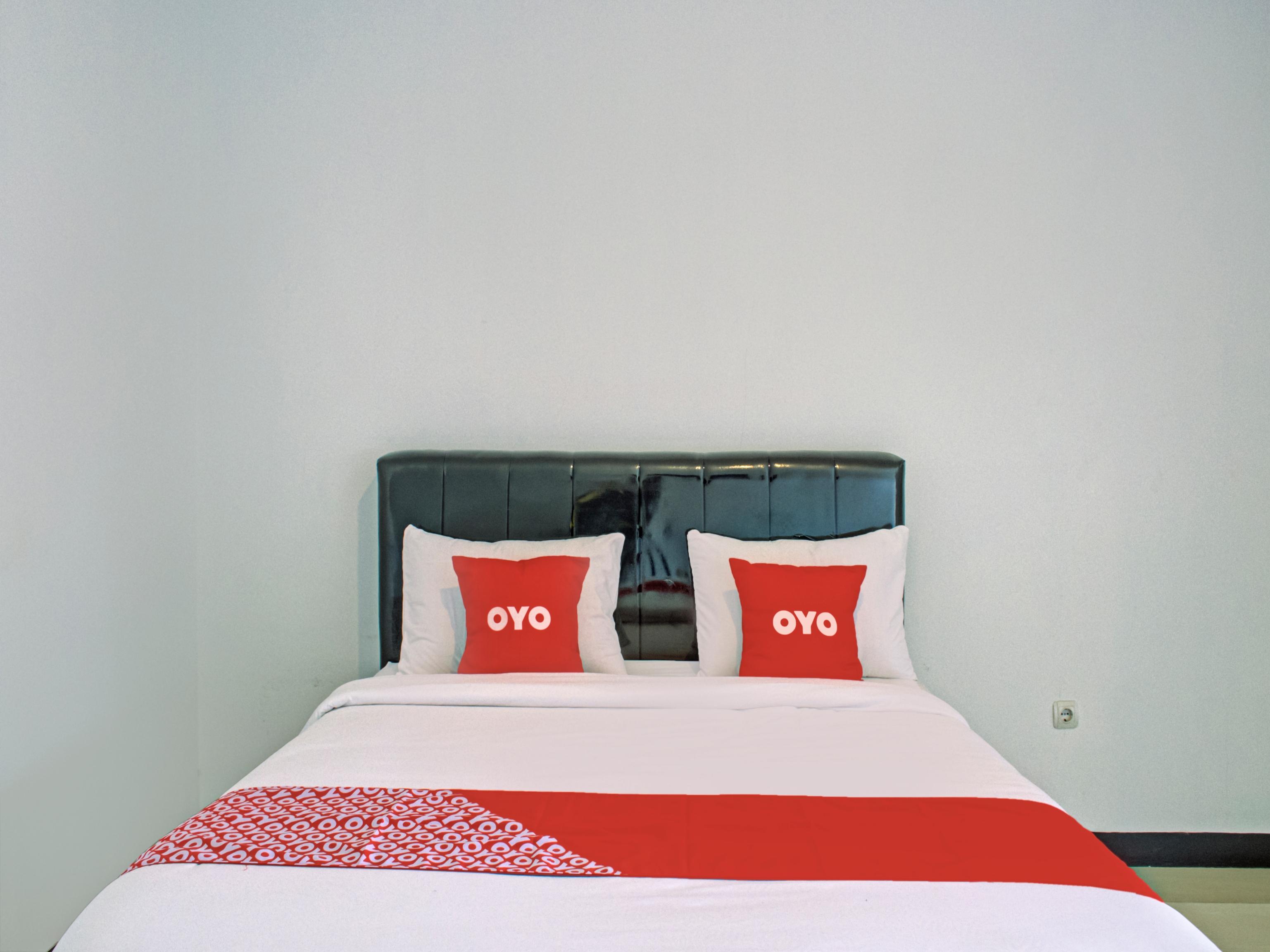 Oyo 3841 Wisma 25 Cilacap Extérieur photo