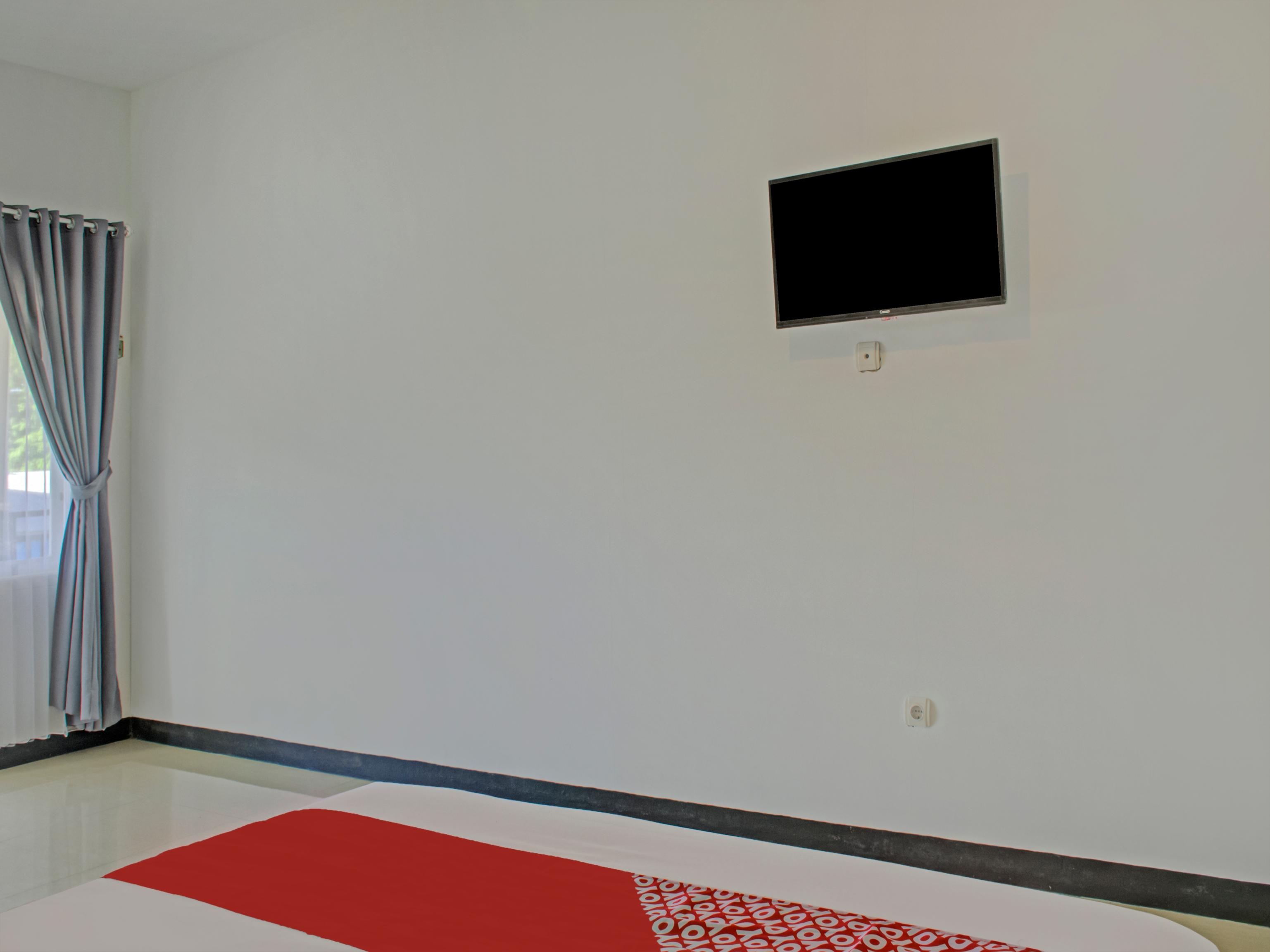 Oyo 3841 Wisma 25 Cilacap Extérieur photo